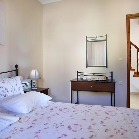 Holiday home Fuer 6 Personenund 2 Auf Lefkada